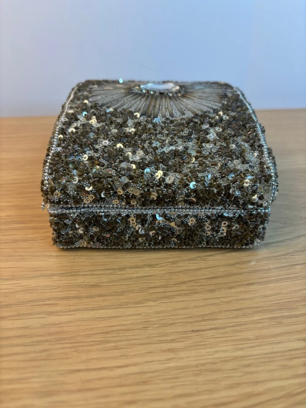 Silver Sequin/Glass Beaded Trinket Box‎